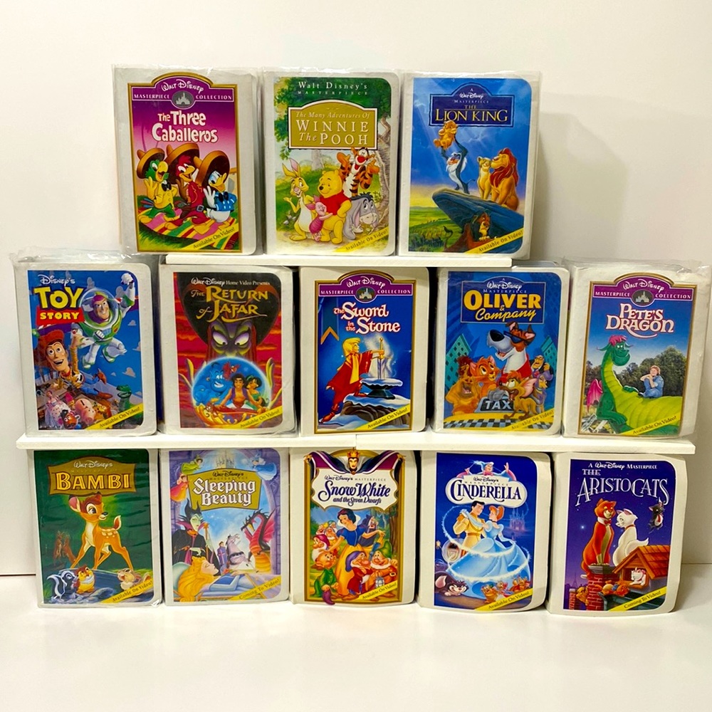 VINTAGE WALT DISNEY FIGURINES